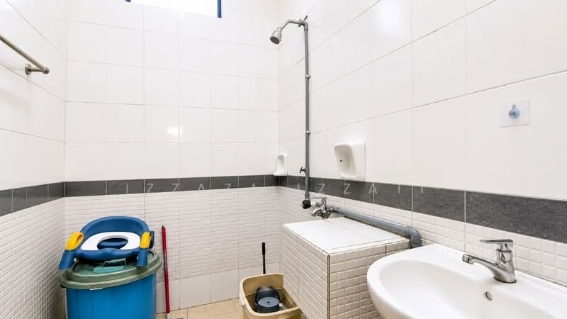 Pangsapuri untuk Dijual di Kasturi Idaman - Izzaza Izzati - Bathroom - PropertyGuru.com.my