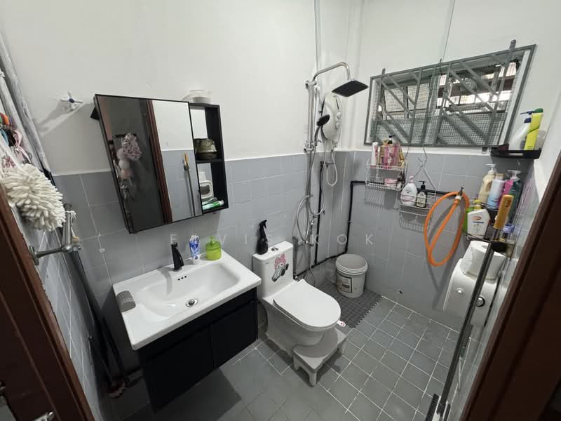 Terraced House for Sale in Bandar Country Homes (Rawang) - Elvis Kok - Bathroom - PropertyGuru.com.my
