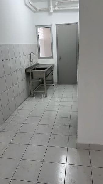 Kediaman Servis untuk Disewa di Residensi Bukit Tiara - Shaun Chong - Kitchen - PropertyGuru.com.my