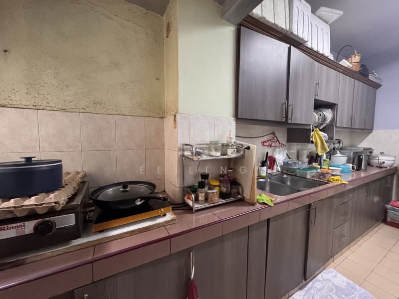 Apartment for Sale at Sri Pinang Apartment - EE Ling - Kitchen - PropertyGuru.com.my