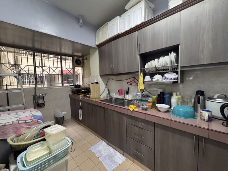 Apartment for Sale at Sri Pinang Apartment - EE Ling - Kitchen - PropertyGuru.com.my