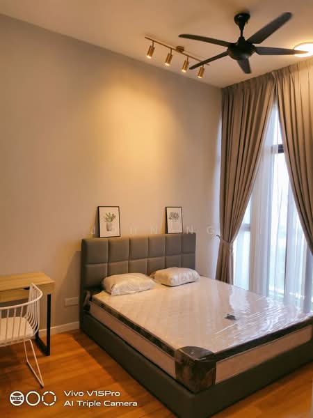 Kondominium untuk Dijual di Waltz Residences - John Ng - Master Bedroom - PropertyGuru.com.my