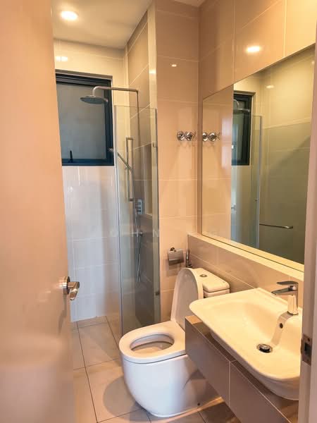 Kondominium untuk Dijual di Waltz Residences - John Ng - Bathroom - PropertyGuru.com.my