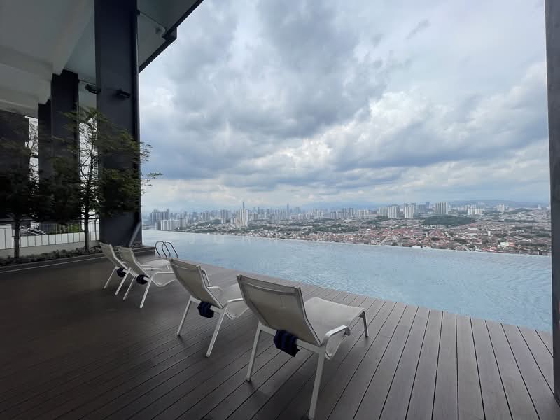 Kondominium untuk Dijual di Waltz Residences - John Ng - Roof Pool View - PropertyGuru.com.my