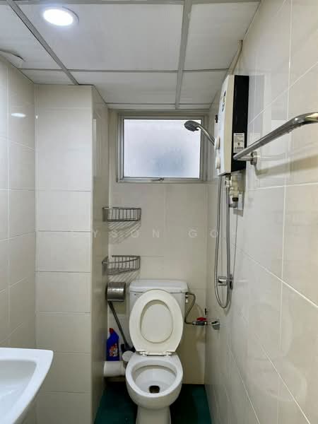Kondominium untuk Disewa di N-Park Condominium - Gyson Goh - Bathroom - PropertyGuru.com.my
