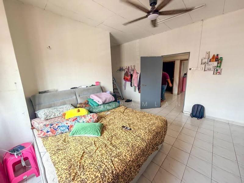 2-storey Terraced House for Sale in Taman Cheras Prima (Kajang) - Mizan Ramlan - Bedroom - PropertyGuru.com.my