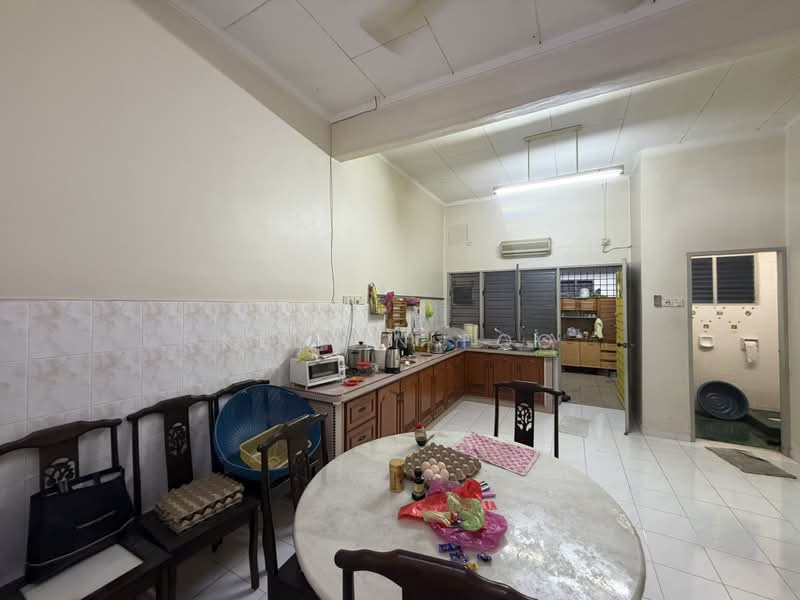 Rumah Berkembar untuk Dijual di Taman Indah Jaya (Teluk Intan) - Kelvin Foo - Kitchen - PropertyGuru.com.my