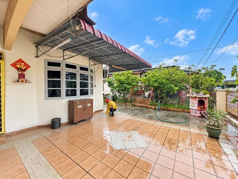 Rumah Berkembar untuk Dijual di Taman Indah Jaya (Teluk Intan) - Kelvin Foo - Exterior - PropertyGuru.com.my