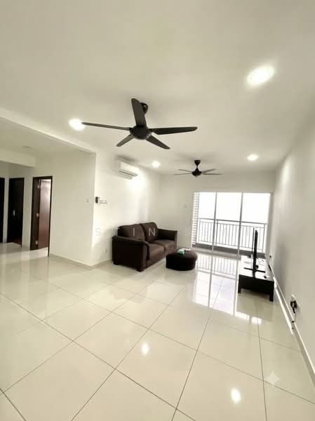 Condominium for Rent at Paraiso Residence @ The Earth - Justin Seah - Living Room - PropertyGuru.com.my