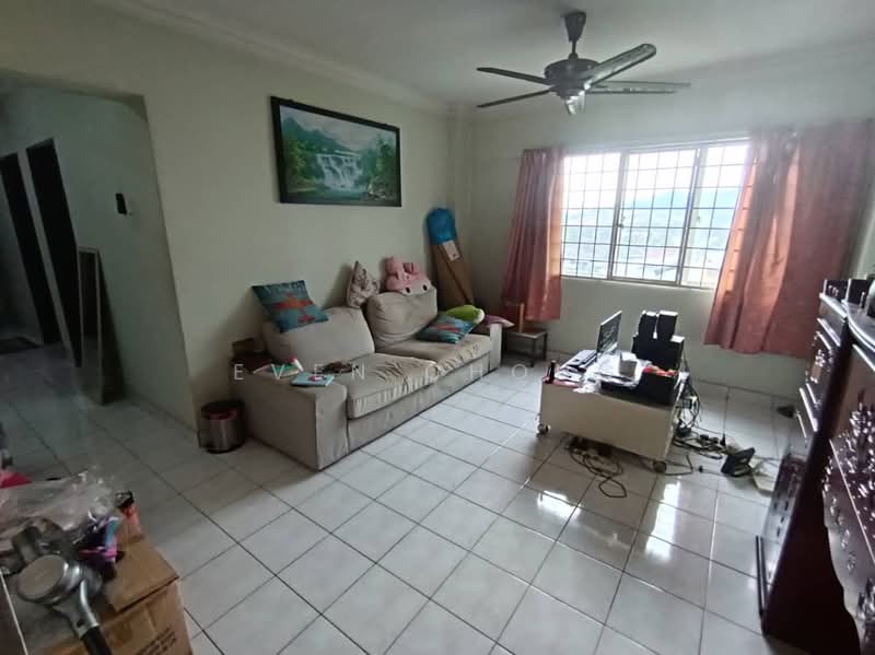 Pangsapuri untuk Dijual di Indah 1 Apartment - Even Chong - Living Room - PropertyGuru.com.my