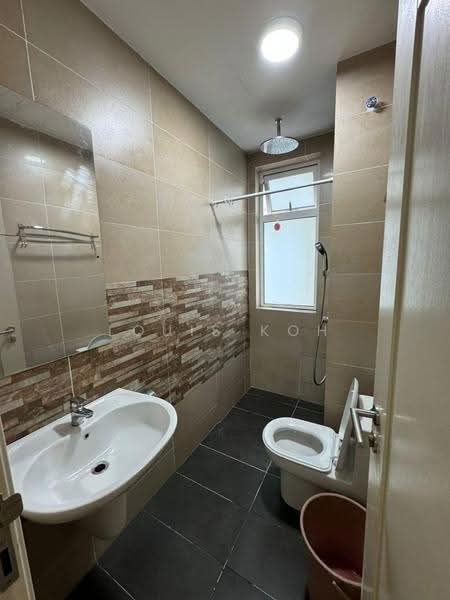 Service Residence for Sale at TriTower Residence @ Johor Bahru Sentral - YL Koh - Bathroom - PropertyGuru.com.my