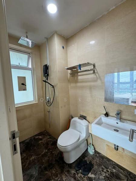 Service Residence for Sale at TriTower Residence @ Johor Bahru Sentral - YL Koh - Bathroom - PropertyGuru.com.my