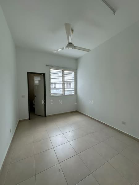 Rumah Teres 2-Tingkat untuk Disewa di Setia Ecohill (Semenyih) - Ken Lim - Master Room - PropertyGuru.com.my