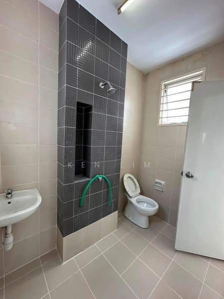 Rumah Teres 2-Tingkat untuk Disewa di Setia Ecohill (Semenyih) - Ken Lim - Bathroom - PropertyGuru.com.my