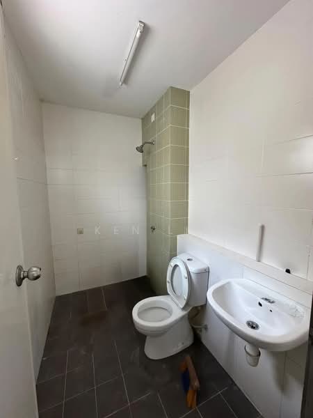 Rumah Teres 2-Tingkat untuk Disewa di Setia Ecohill (Semenyih) - Ken Lim - Bathroom - PropertyGuru.com.my