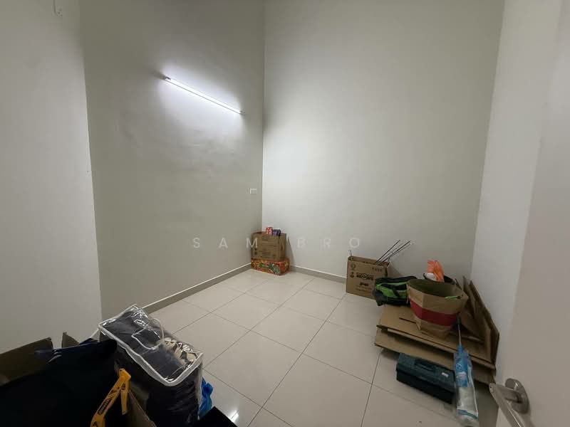 1-storey Terraced House for Sale in Taman Tasik Indah (Kluang) - Sam Bro - Interior - PropertyGuru.com.my