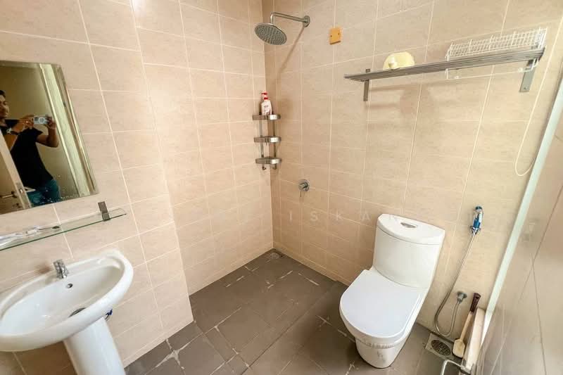Rumah Teres 2-Tingkat untuk Dijual di Cyberjaya (Selangor) - Shaziery Iskandar - Bathroom - PropertyGuru.com.my