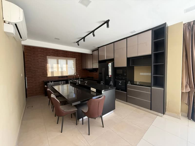 Rumah Teres 2.5-Tingkat untuk Dijual di Seksyen 16 (Shah Alam) - Muizz Razak - PropertyGuru.com.my