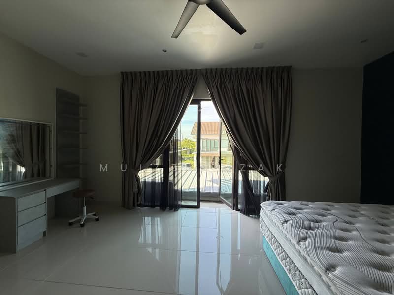 Rumah Teres 2.5-Tingkat untuk Dijual di Seksyen 16 (Shah Alam) - Muizz Razak - PropertyGuru.com.my