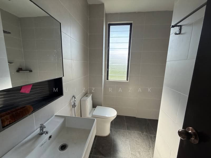 Rumah Teres 2.5-Tingkat untuk Dijual di Seksyen 16 (Shah Alam) - Muizz Razak - PropertyGuru.com.my