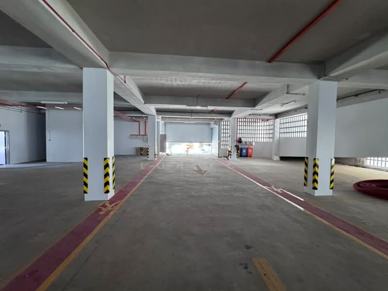 Factory for Sale in Chan Sow Lin (Cheras) - Loh KC - Car Park - PropertyGuru.com.my