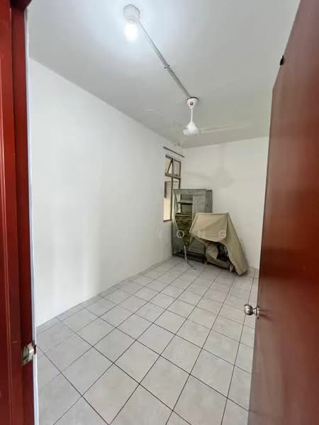 Apartment for Rent at Angkasa Apartment - Vic Yong - PropertyGuru.com.my