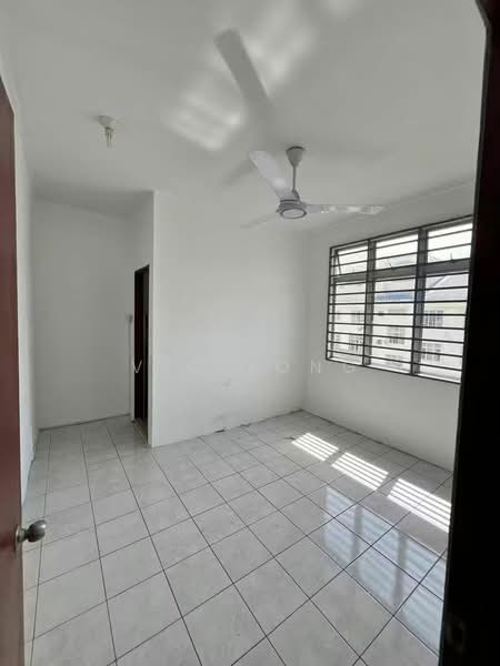 Apartment for Rent at Angkasa Apartment - Vic Yong - PropertyGuru.com.my