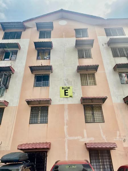 Pangsapuri untuk Dijual di Apartment Idaman - Dr Shahril Nizam - Exterior - PropertyGuru.com.my