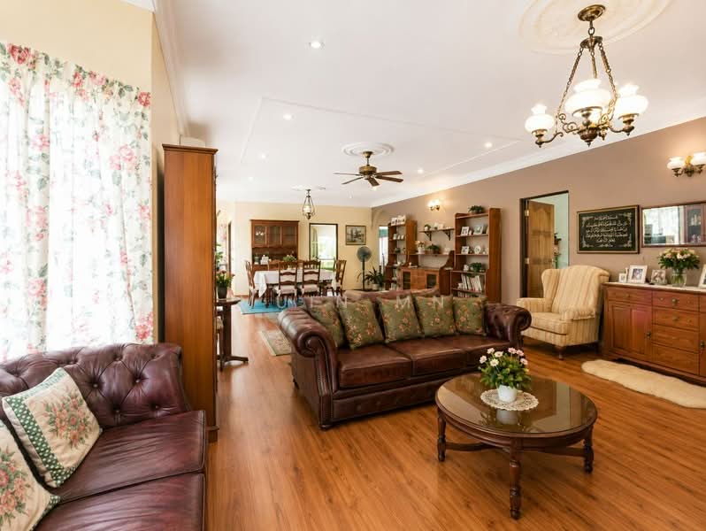 Bungalow House untuk Dijual di Serendah (Selangor) - Muin Mn - Living Room - PropertyGuru.com.my