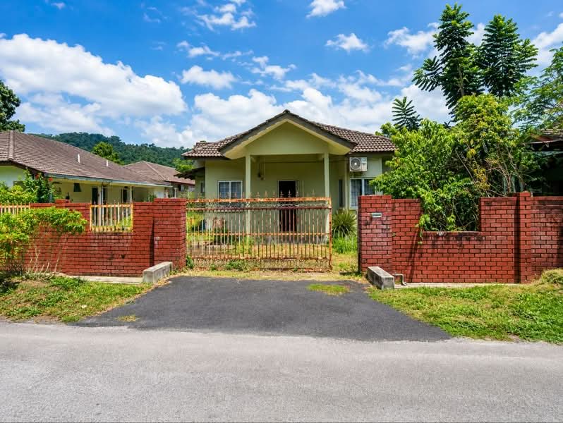 Bungalow House untuk Dijual di Serendah (Selangor) - Muin Mn - Exterior - PropertyGuru.com.my