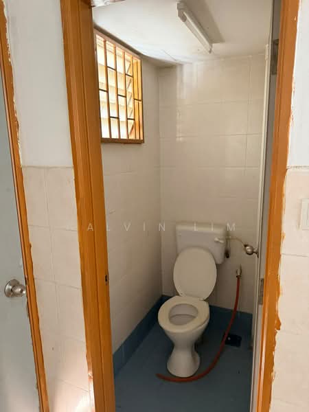 Flat for Rent at Seroja - Calvin Lim - Bathroom - PropertyGuru.com.my