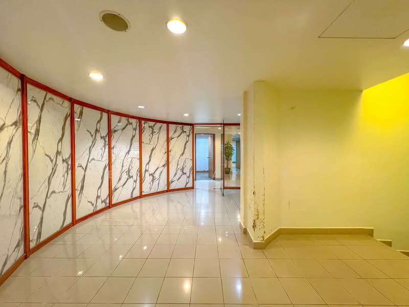 Shop / Office for Sale in Shah Alam (Selangor) - BILYA ARIFF - Lobby - PropertyGuru.com.my