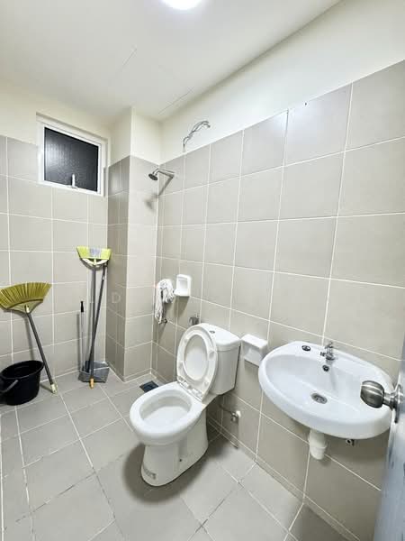 Pangsapuri untuk Disewa di Residensi Bandar Bukit Mahkota (PR1MA @ Bandar Bukit Mahkota) - Eldon Chong - Bathroom - PropertyGuru.com.my