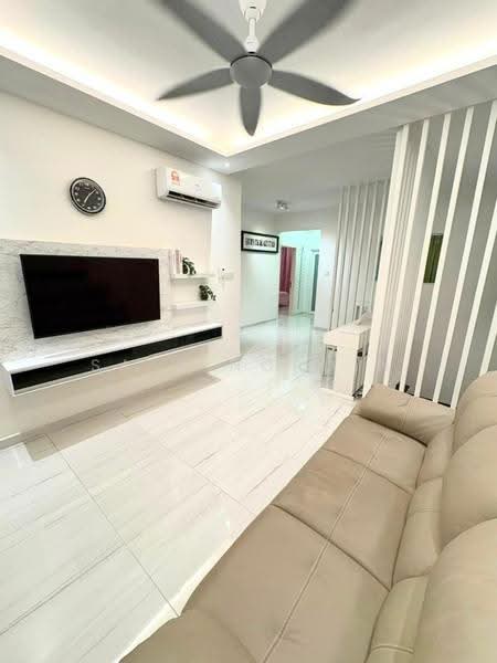 Condominium for Sale at Armanee Terrace II - Sa'a Nordin - Living Room - PropertyGuru.com.my