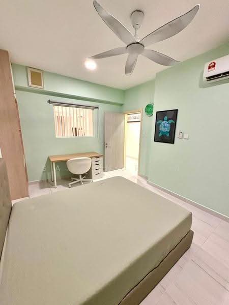Condominium for Sale at Armanee Terrace II - Sa'a Nordin - Bedroom - PropertyGuru.com.my