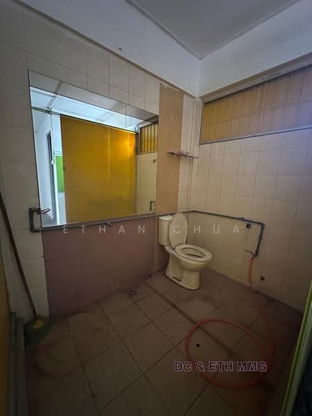 Factory for Rent in Shah Alam (Selangor) - Ethan Chua - Bathroom - PropertyGuru.com.my