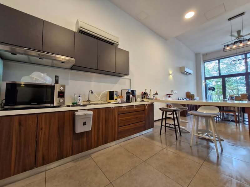 3-storey Terraced House for Sale in The Mansions (Desa Parkcity) - Lee Jaeyun - Kitchen - PropertyGuru.com.my