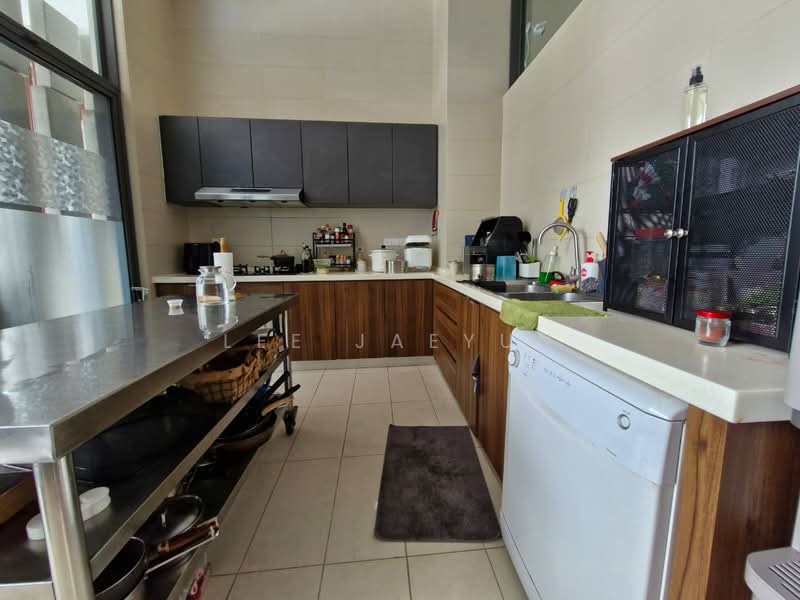 3-storey Terraced House for Sale in The Mansions (Desa Parkcity) - Lee Jaeyun - Kitchen - PropertyGuru.com.my