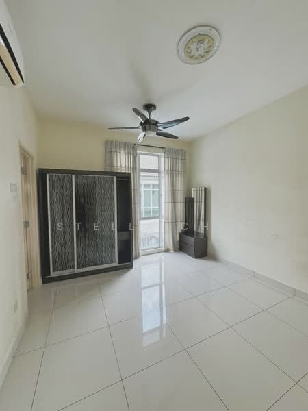 Rumah Berkembar untuk Dijual di Bandar Seri Alam (Masai) - Stella Chia - Bedroom - PropertyGuru.com.my