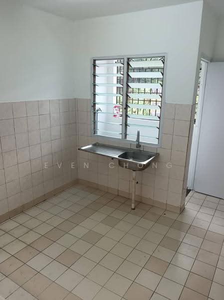 Apartment for Sale at Pangsapuri Suakasih - Even Chong - Kitchen - PropertyGuru.com.my