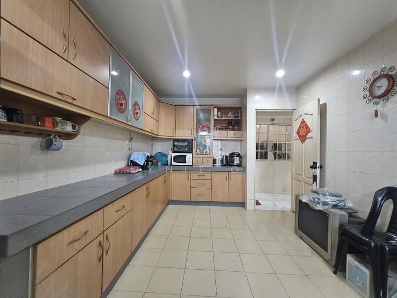Rumah Teres 2.5-Tingkat untuk Dijual di Taman Bukit Desa (Taman Desa) - Dlynie Ooi - Kitchen - PropertyGuru.com.my