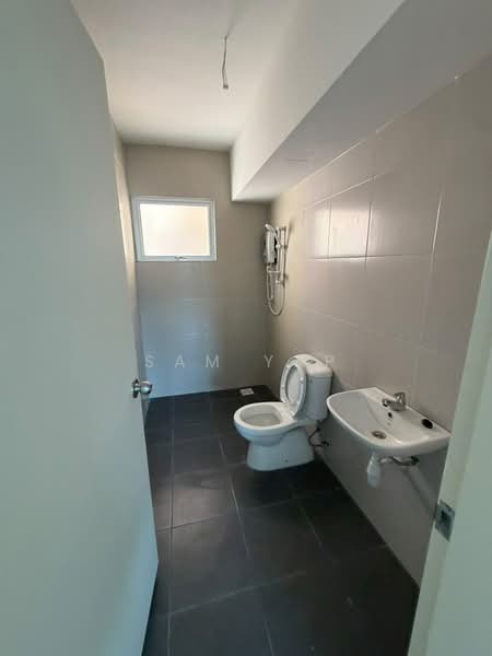 Flat for Rent at PANGSAPURI AMANSIARA - Sam Yap - Bathroom - PropertyGuru.com.my