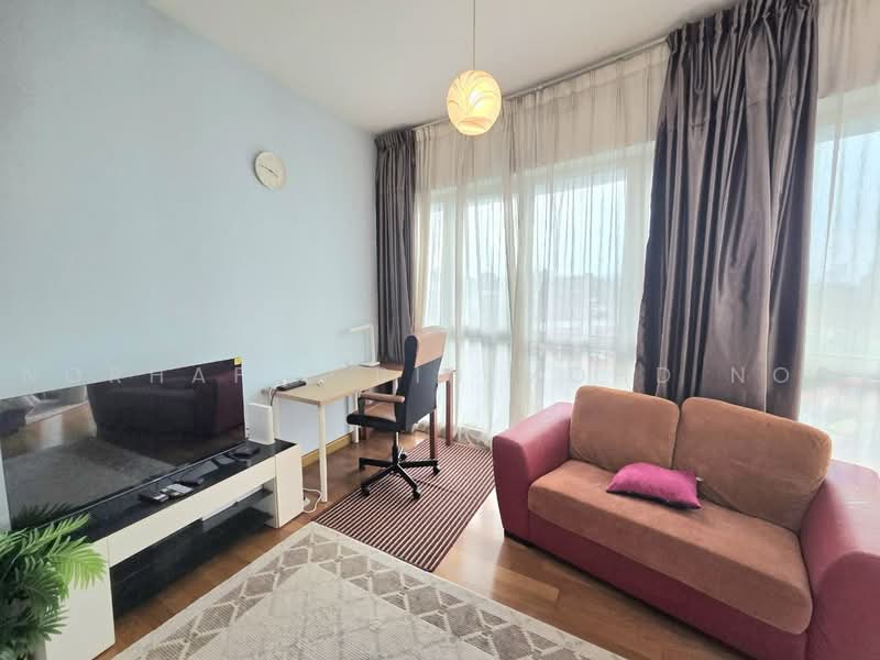 Kediaman Servis untuk Dijual di Regalia Residence - Norhafiz Bin Mohd Nor - Living Room - PropertyGuru.com.my