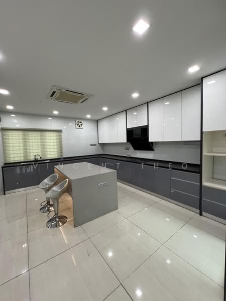 3-storey Terraced House for Sale in Kinrara Residence (Puchong) - Vincent Theo - PropertyGuru.com.my