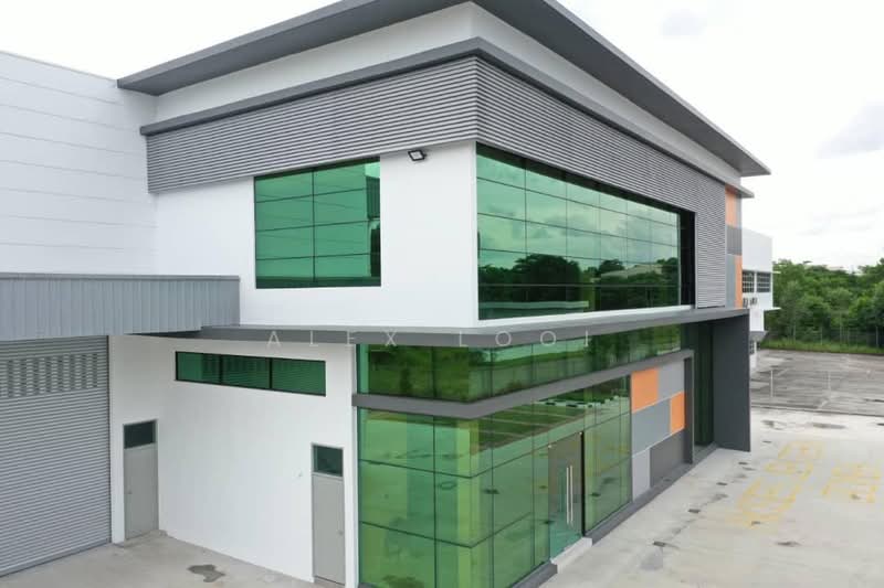 Detached Factory for Rent in Taman Desa Cemerlang (Ulu Tiram) - Alex Looi - Exterior - PropertyGuru.com.my