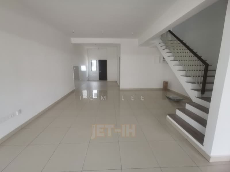 Rumah Teres 2-Tingkat untuk Dijual di Bukit Raja (Selangor) - Tom Lee - PropertyGuru.com.my