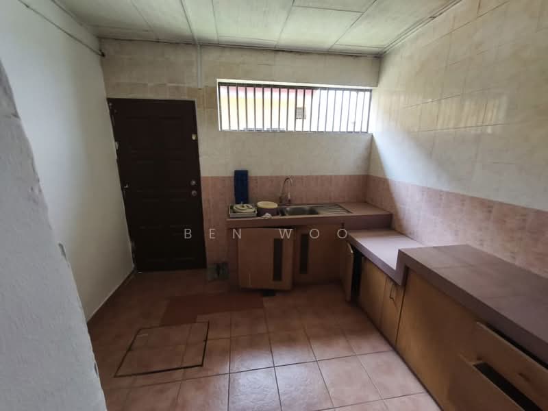2-storey Terraced House for Sale in Saujana Puchong (Puchong) - Ben Woo - Kitchen - PropertyGuru.com.my