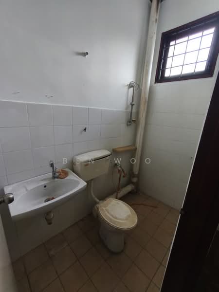 2-storey Terraced House for Sale in Saujana Puchong (Puchong) - Ben Woo - Bathroom - PropertyGuru.com.my