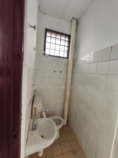 2-storey Terraced House for Sale in Saujana Puchong (Puchong) - Ben Woo - Bathroom - PropertyGuru.com.my