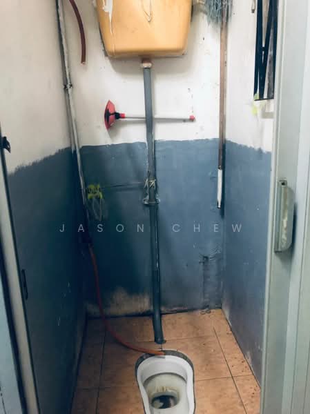 Rumah Flat untuk Dijual di Taman Cempaka - Jason Chew - Bathroom - PropertyGuru.com.my